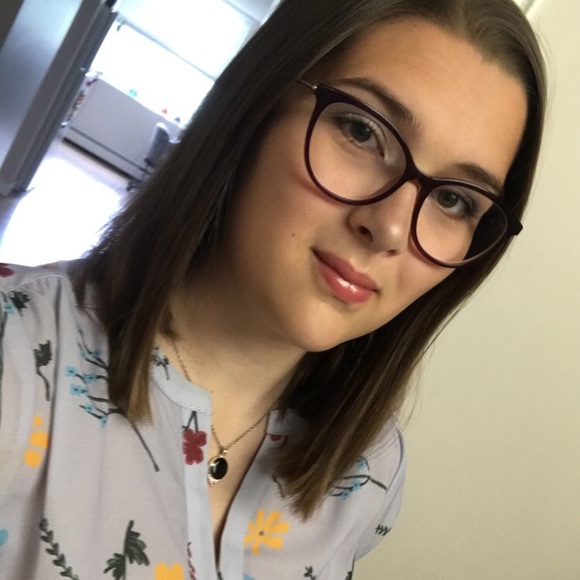 Meet your Posher, Mary - Picture 1 of 1